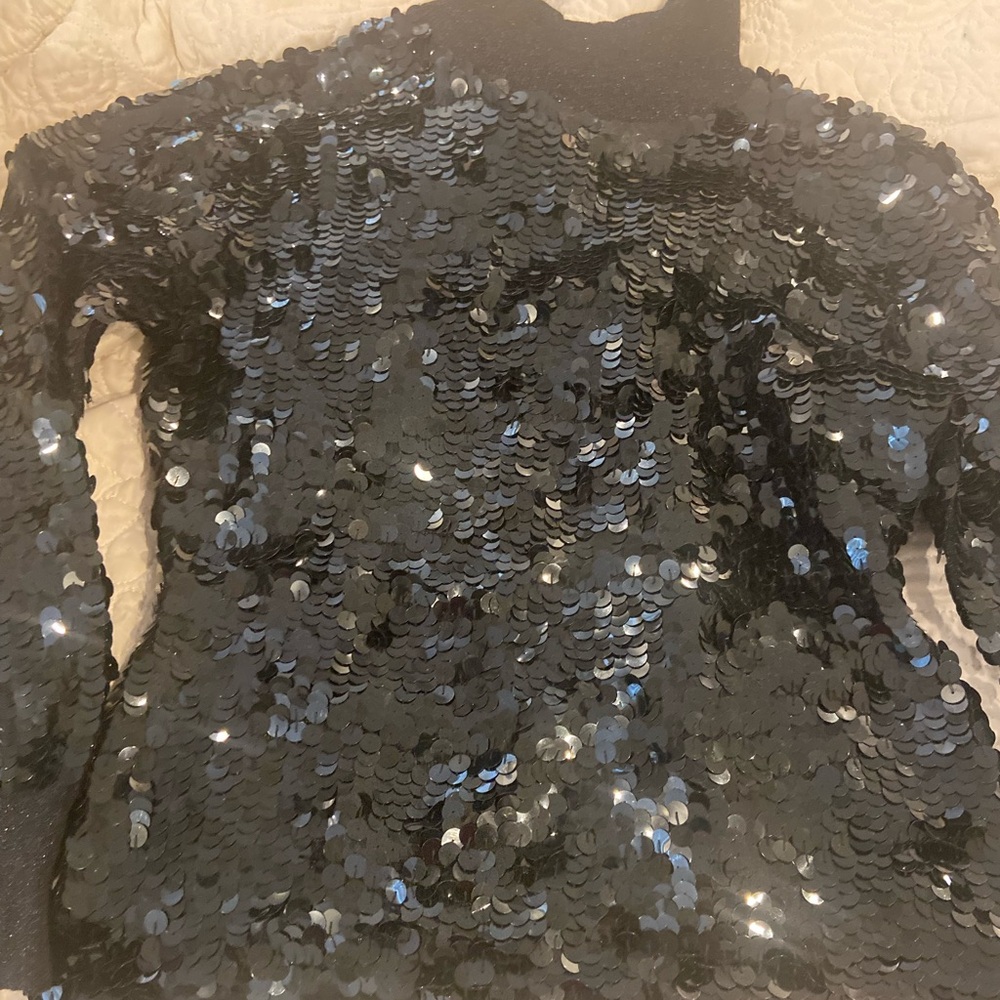 Sequin top very nice not thin material.